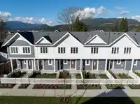 6 2808 ST. GEORGE STREET - thumbnail 2