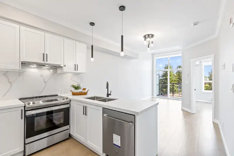 510 12109 223 STREET - photo 2 of 40