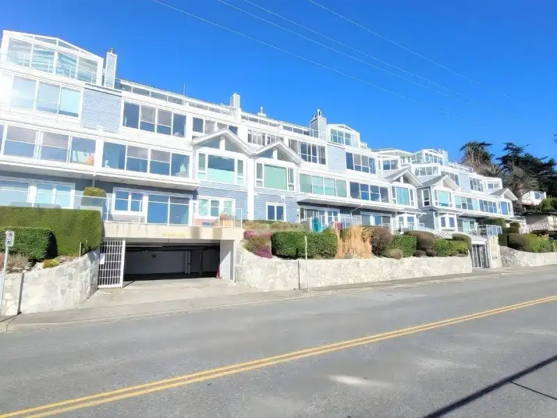 303 15165 MARINE DRIVE - photo 1 of 26