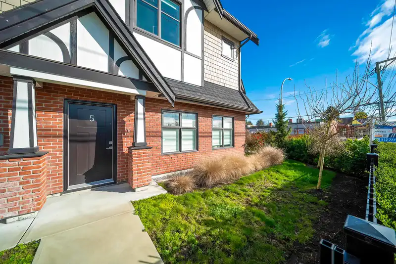 5 9899 STEVESTON HIGHWAY - photo 4 of 37