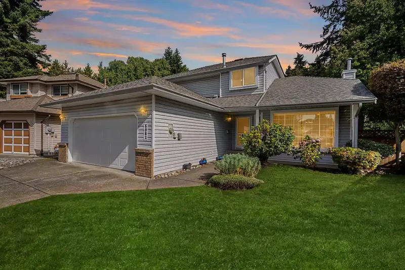 6982 128A STREET - photo 1 of 34