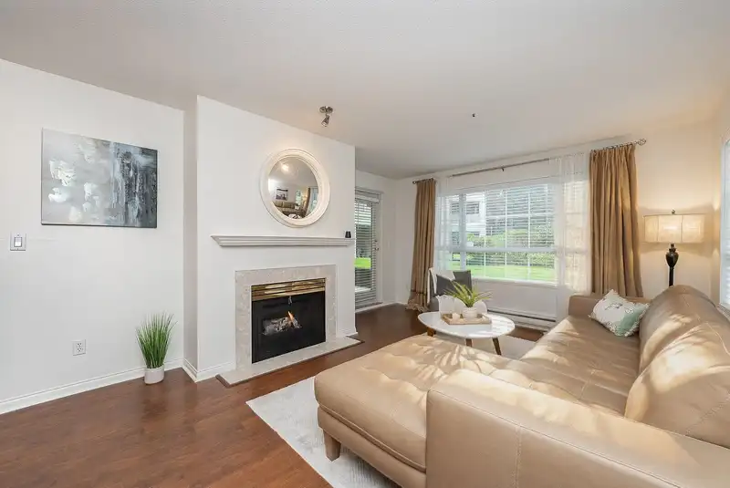 101 2975 PRINCESS CRESCENT - photo 1 of 20