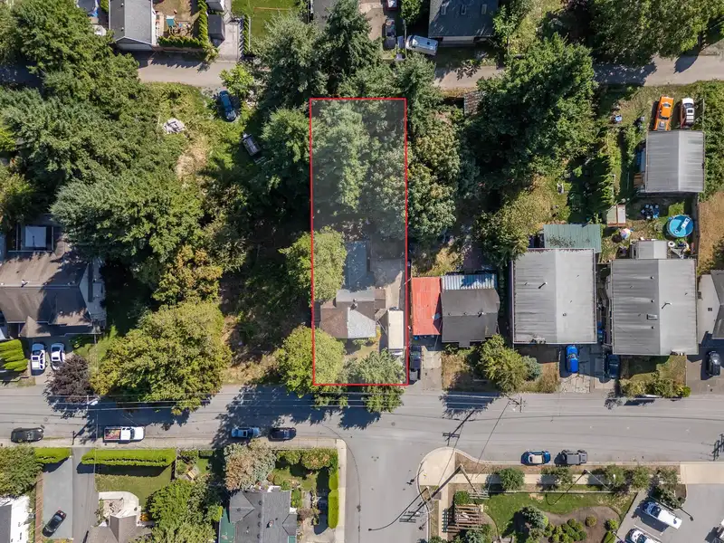 2594 CAMPBELL AVENUE - photo 1 of 40