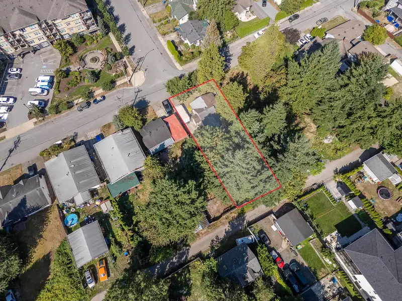 2594 CAMPBELL AVENUE - photo 3 of 40