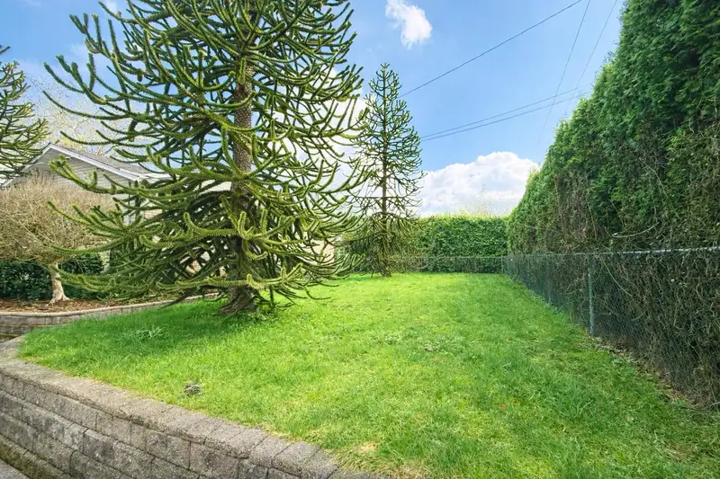 21355 OLD YALE ROAD - photo 4 of 39