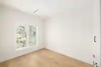 3143 E 19 AVENUE - thumbnail 12