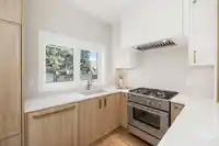 3143 E 19 AVENUE - thumbnail 3