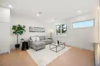 2 2491 LYNDEN STREET - thumbnail 6