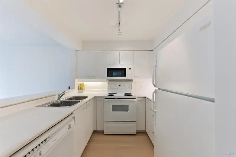 502 7380 ELMBRIDGE WAY - photo 3 of 13