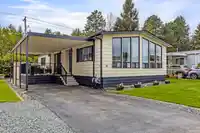 18 2120 KING GEORGE BOULEVARD - thumbnail 1