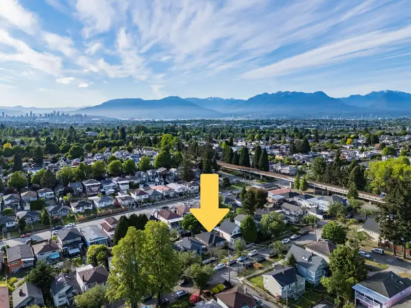 4967 SPENCER STREET - photo 1 of 33