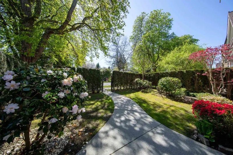2911 W 35TH AVENUE - photo 2 of 40