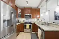 325 8218 207A STREET - thumbnail 12