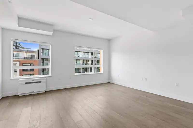 307 3590 W 39TH AVENUE - photo 4 of 35