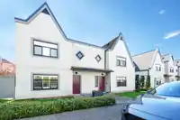 38 889 TOBRUCK AVENUE - thumbnail 2