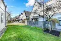 38 889 TOBRUCK AVENUE - thumbnail 12