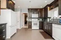 2655 E 53 AVENUE - thumbnail 10