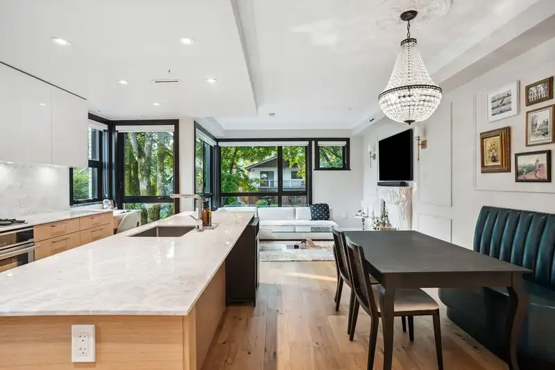 201 3669 W 11TH AVENUE - photo 1 of 30