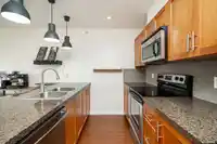 306 5000 IMPERIAL STREET - thumbnail 9