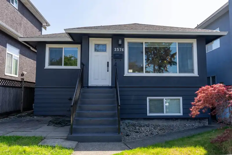 2576 E 27TH AVENUE - photo 1 of 37
