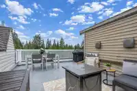 13 1073 LYNN VALLEY ROAD - thumbnail 2