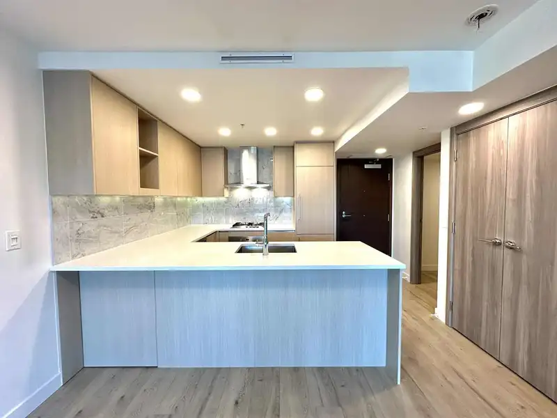 911 455 SW MARINE DRIVE - photo 4 of 25