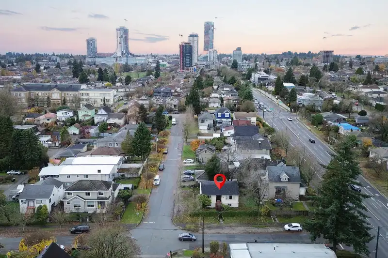 5765 QUEBEC STREET - photo 1 of 14