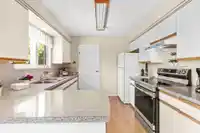 15817 GOGGS AVENUE - thumbnail 12