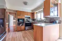 13890 BLACKBURN AVENUE - thumbnail 10