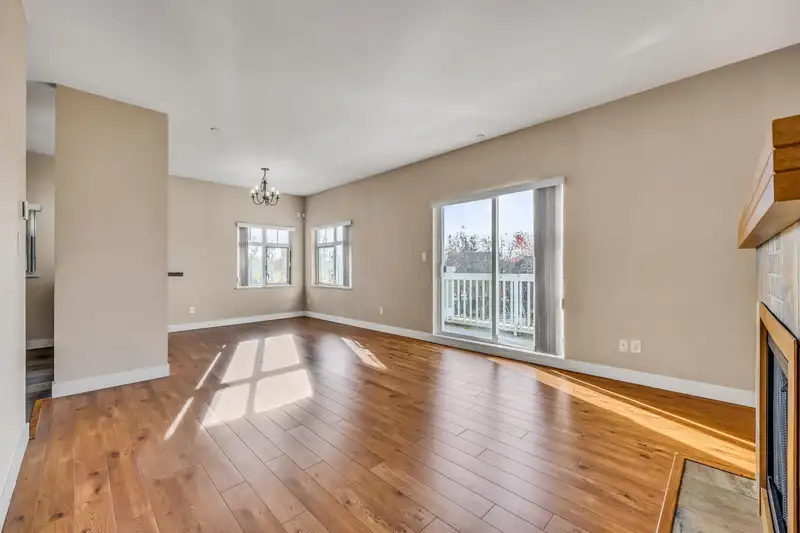 157 7388 MACPHERSON AVENUE - photo 4 of 28