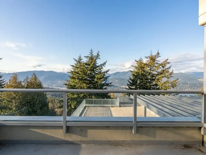 903 9262 UNIVERSITY CRESCENT - photo 4 of 18