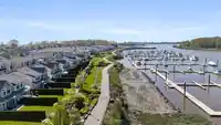 14 5551 ADMIRAL WAY - thumbnail 35