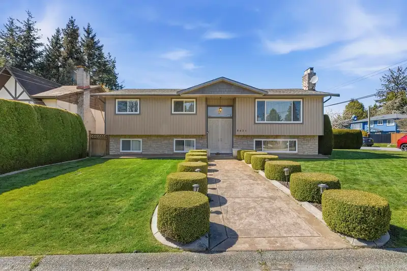 8431 118A STREET - photo 1 of 40
