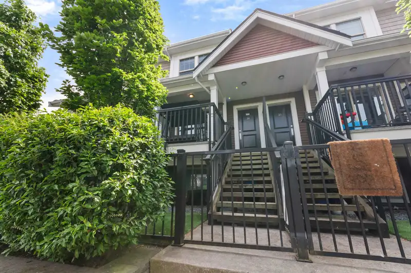 24 2799 ALLWOOD STREET - photo 3 of 34