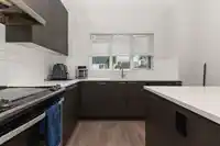24 2799 ALLWOOD STREET - thumbnail 5