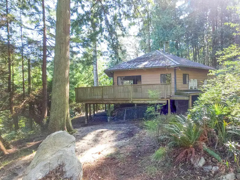 427 COLLINGWOOD ROAD - photo 1 of 38