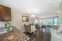 45 7370 STRIDE AVENUE - thumbnail 4