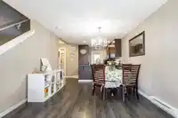 45 7370 STRIDE AVENUE - thumbnail 5