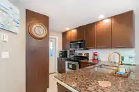 45 7370 STRIDE AVENUE - thumbnail 8