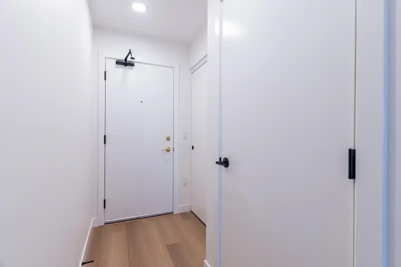 616 215 MCBAY LANE - photo 4 of 25