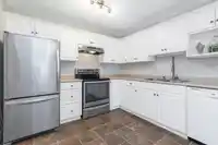411 32085 GEORGE FERGUSON WAY - thumbnail 4