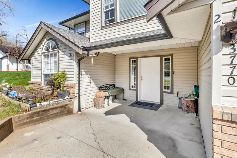 2 3770 CLEARBROOK ROAD - photo 3 of 35