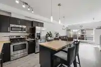 207 20630 DOUGLAS CRESCENT - thumbnail 9