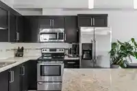 207 20630 DOUGLAS CRESCENT - thumbnail 10