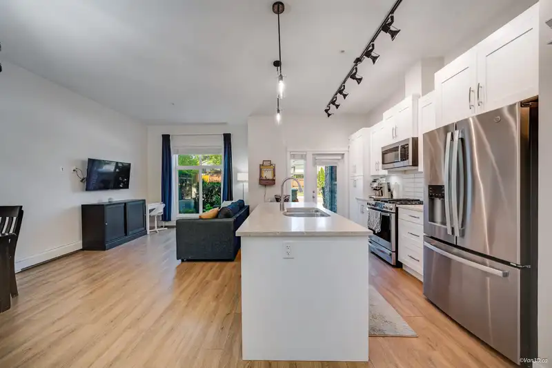114 11077 RAVINE ROAD - photo 2 of 40