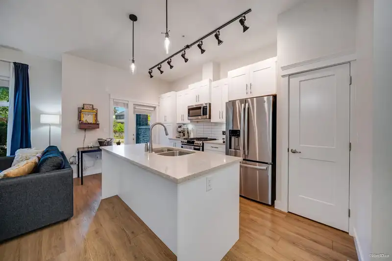 114 11077 RAVINE ROAD - photo 3 of 40