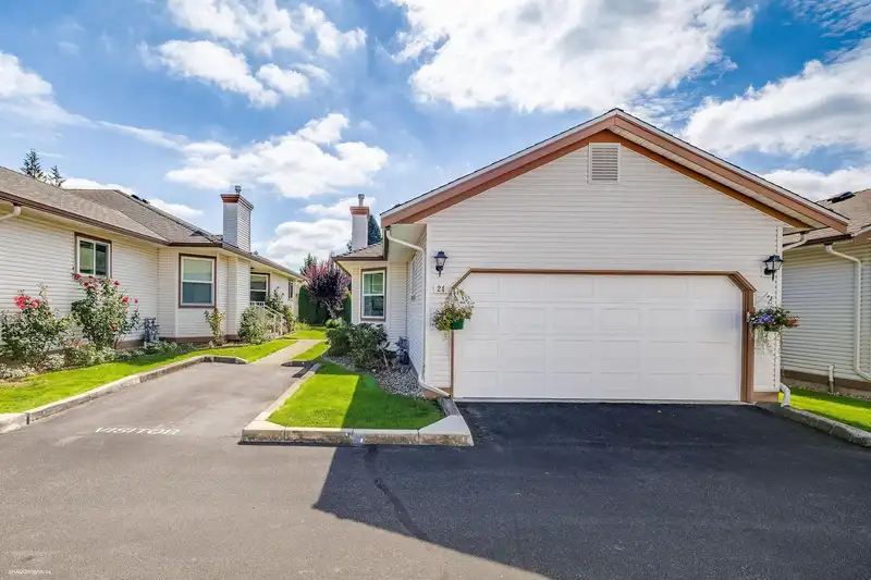 24 27435 29A AVENUE - photo 1 of 24