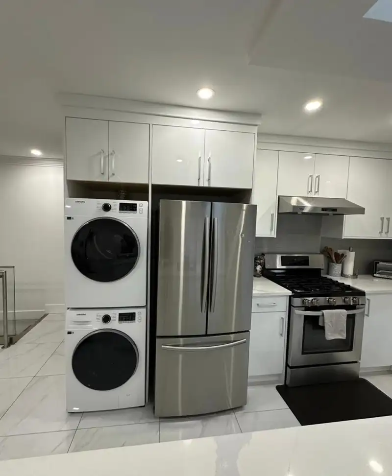 2843 E 5TH AVENUE AVENUE - photo 3 of 24
