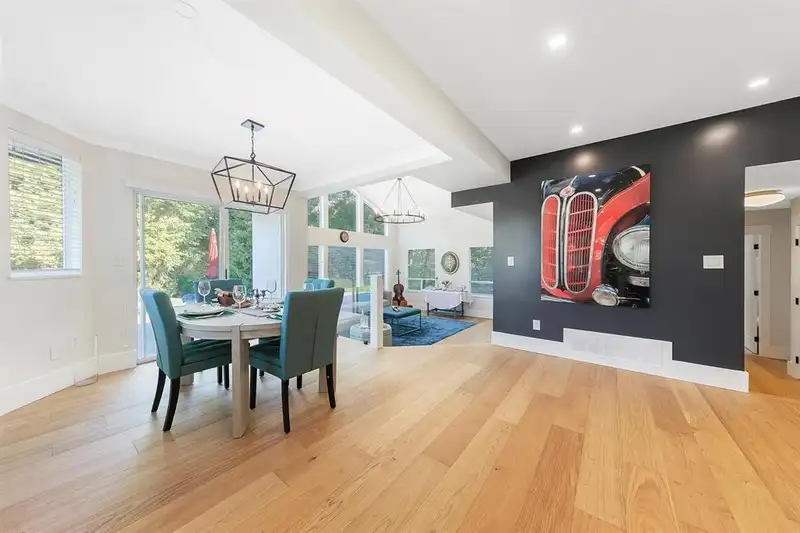 8042 197 STREET - photo 2 of 16