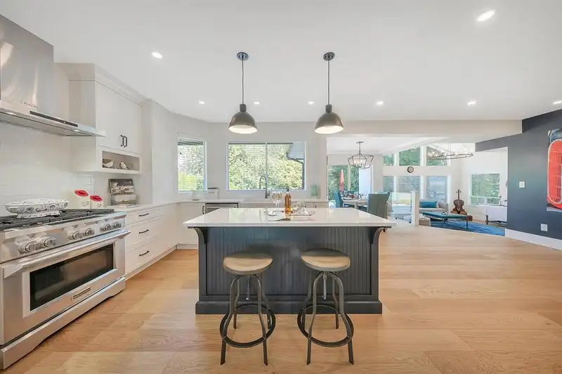 8042 197 STREET - photo 3 of 16